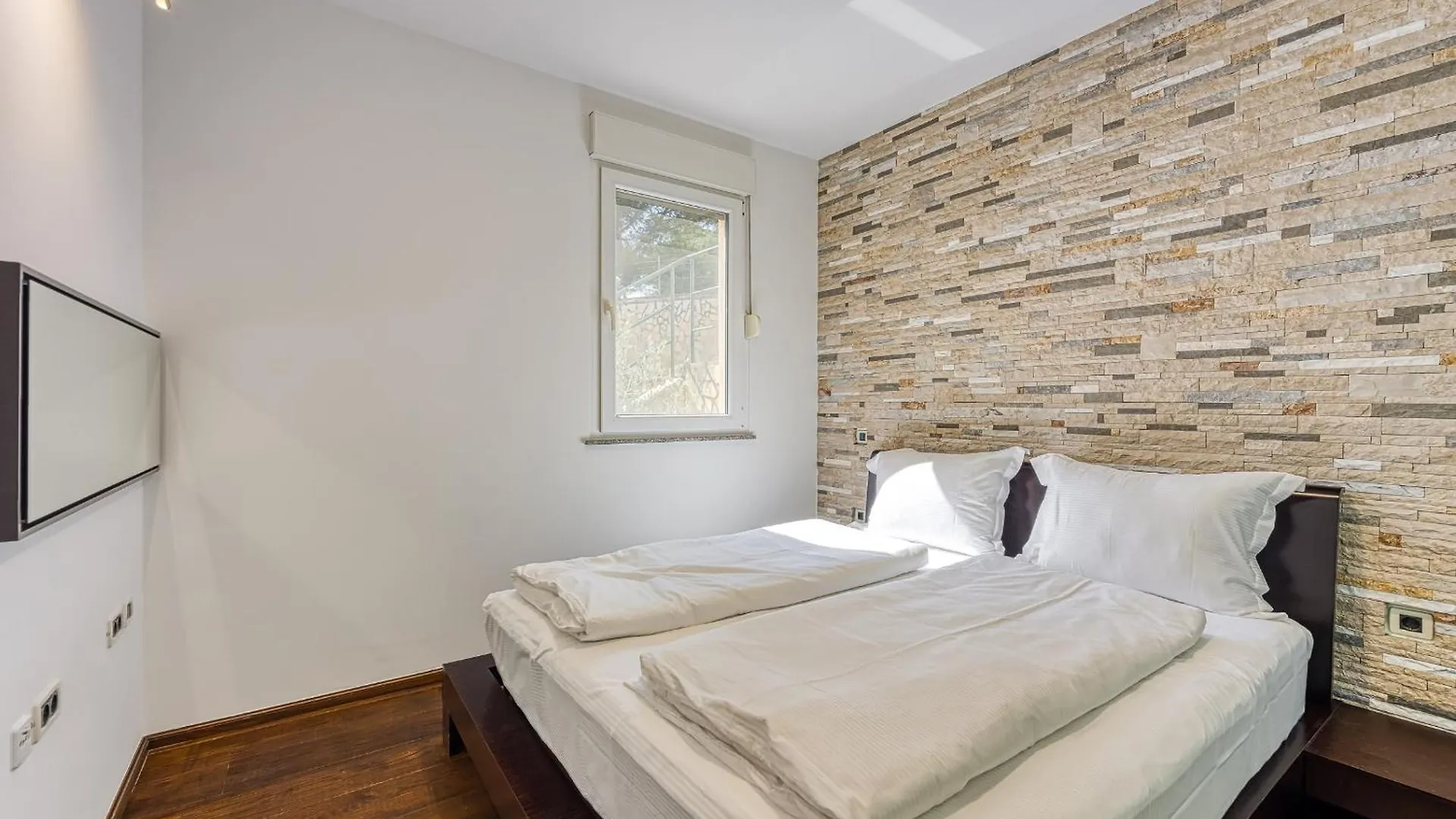 Ad Maiora With Shared Pool Apartment Rabac 0*,
